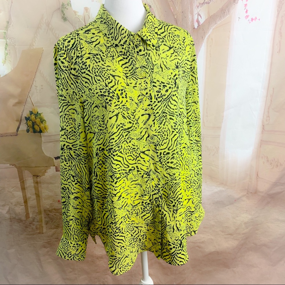 SOLD T TAHARI Yellow Tiger Animal Print Button Down - Picture 4 of 10